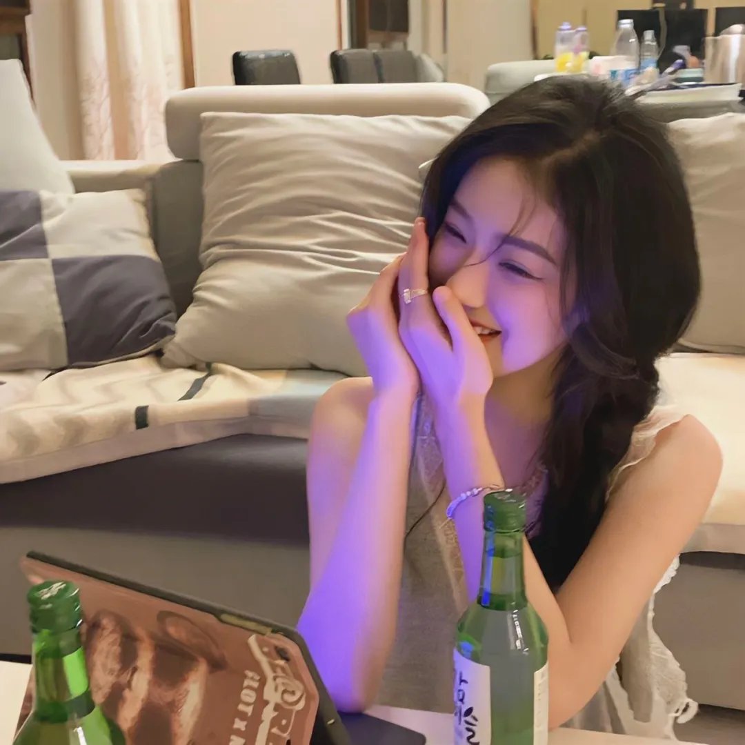 春闺三凤